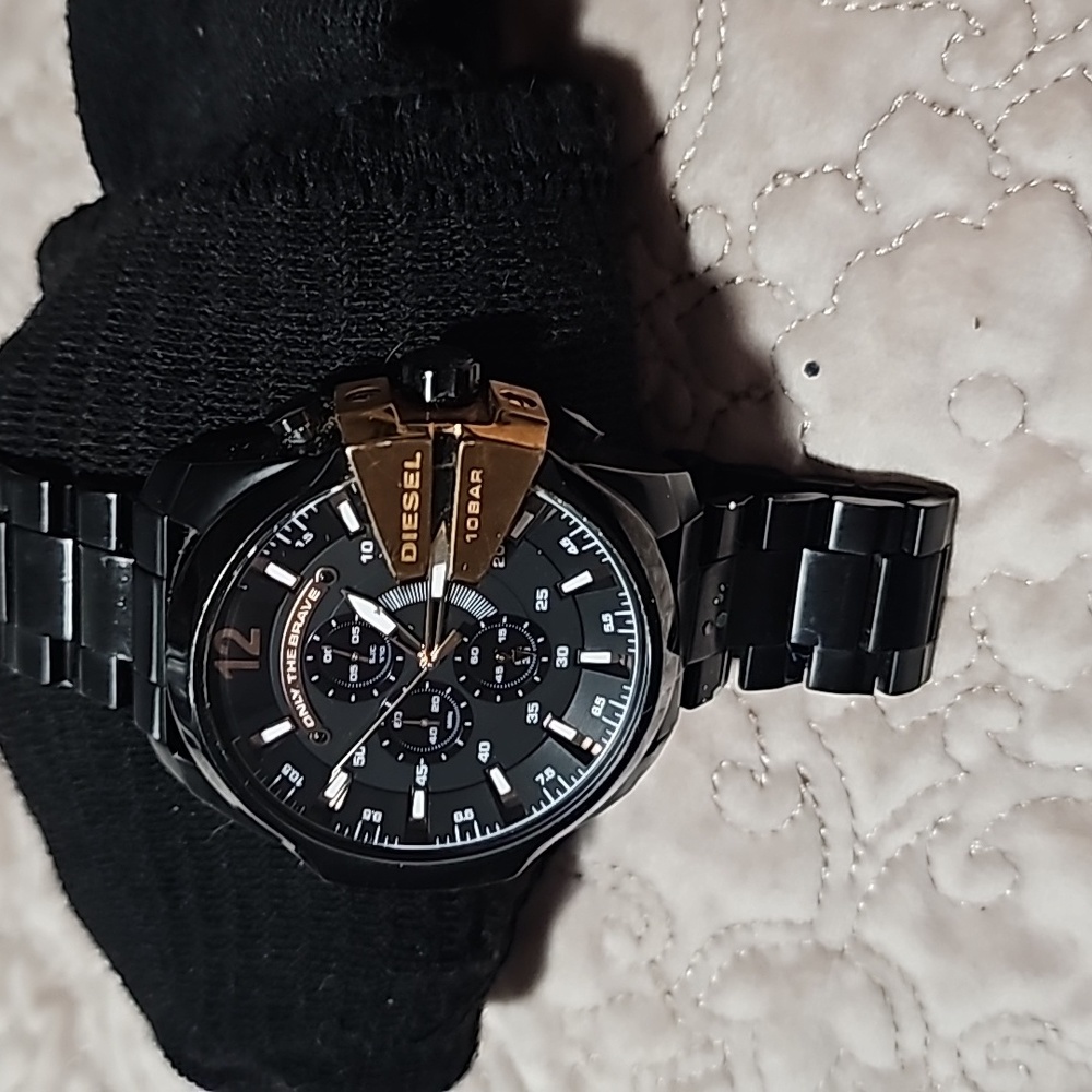 Watch - Picture 2 of 2